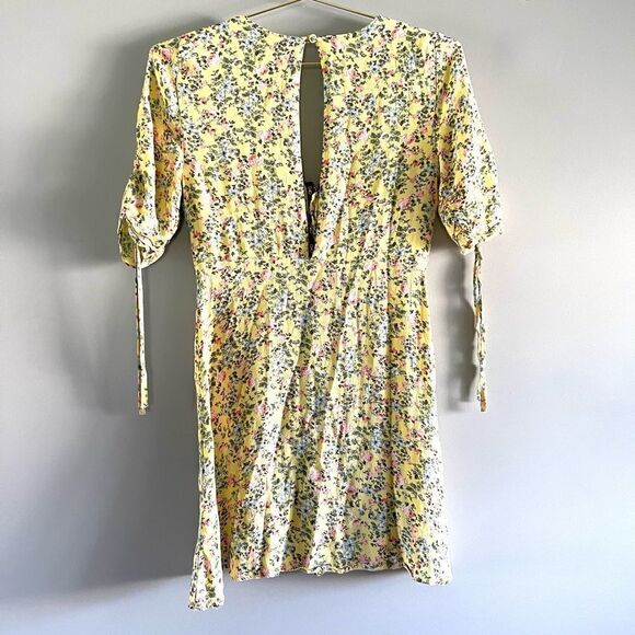 Topshop Yellow Floral Hook Closure Mini Dress || SZ 4 - Picture 10 of 16